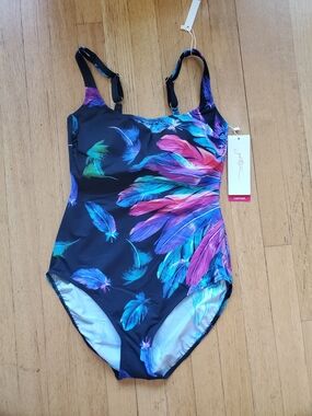 (nwt) Gotrex Feather Print One-Piece Swimsuit in Multicolor